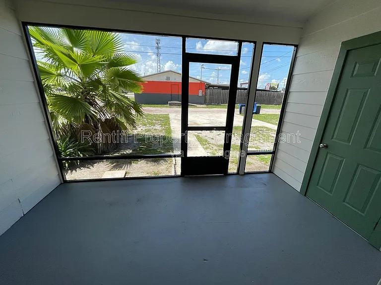 4475 Frankie Ct — Photo 8