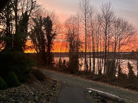 4th image of 1171 Ray Hicks St