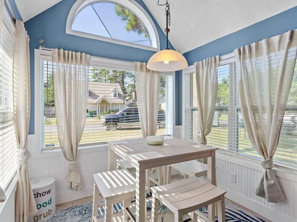 2905 Bentwood Ln, Fort Walton Beach, FL 32547