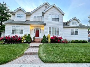 76 Nostrand Rd, Hillsborough, NJ 08844