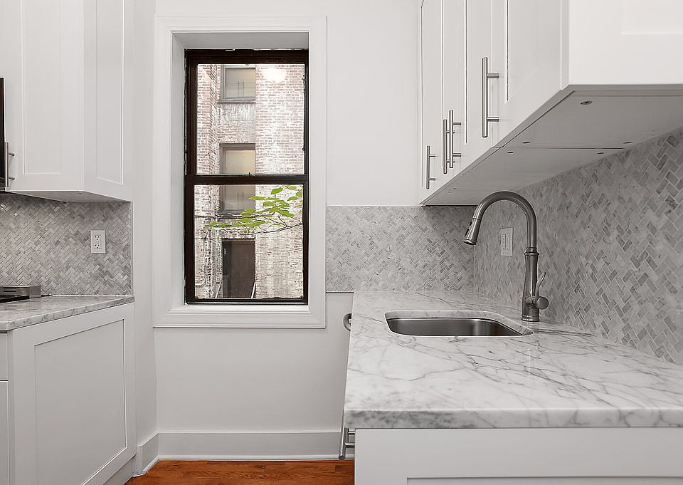 1st image of 372 Saint Johns Pl APT 12