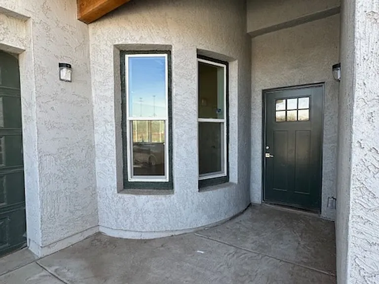 5022 S 35th Ave — Photo 3