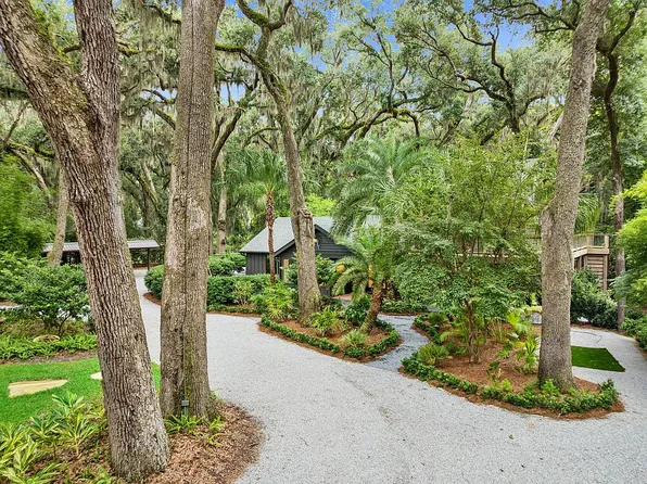 184 Pierce Butler Dr, Saint Simons Island, GA 31522