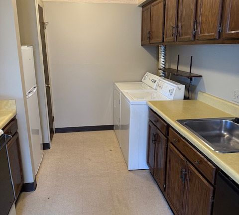 4th image of 244 Ivy Hill Ln #D