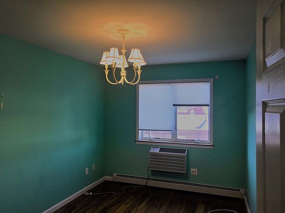 4th image of 6020 82nd St APT 2