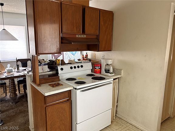 5th image of 901 Zola Cir