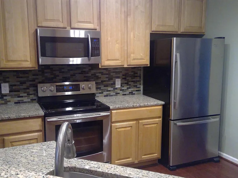 305 Sweetwater Ct — Photo 24