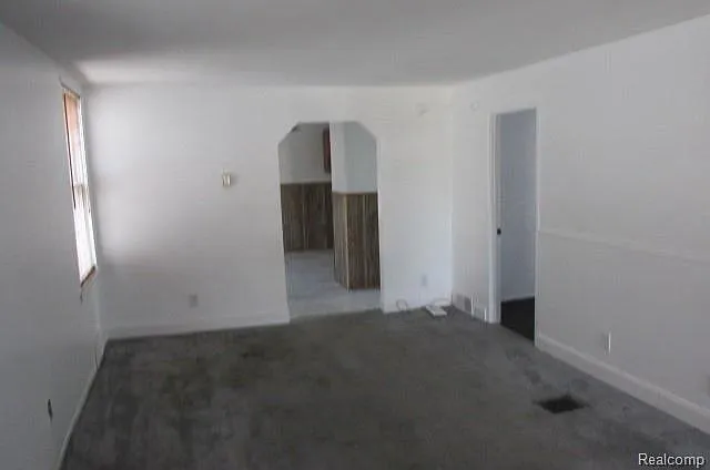 4435 High St — Photo 3