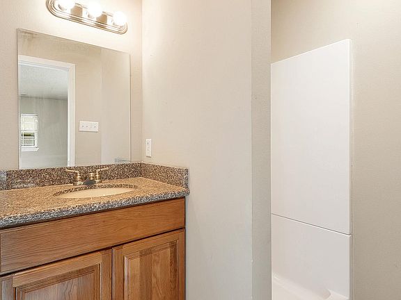 5th image of 5151 McCormick Ave