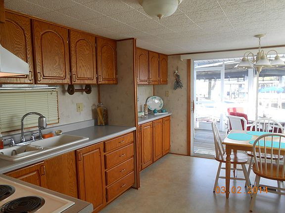 4th image of 3852 Coconut Dr