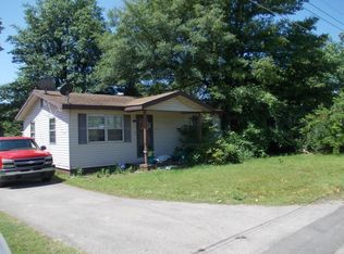 411 Page St, Clarkton, MO 63837