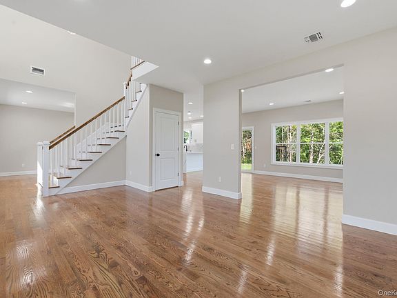 3rd image of 46 Washington Avenue S