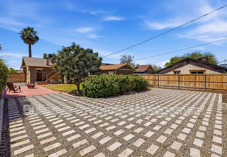 1238 E McKinley St — Photo 31