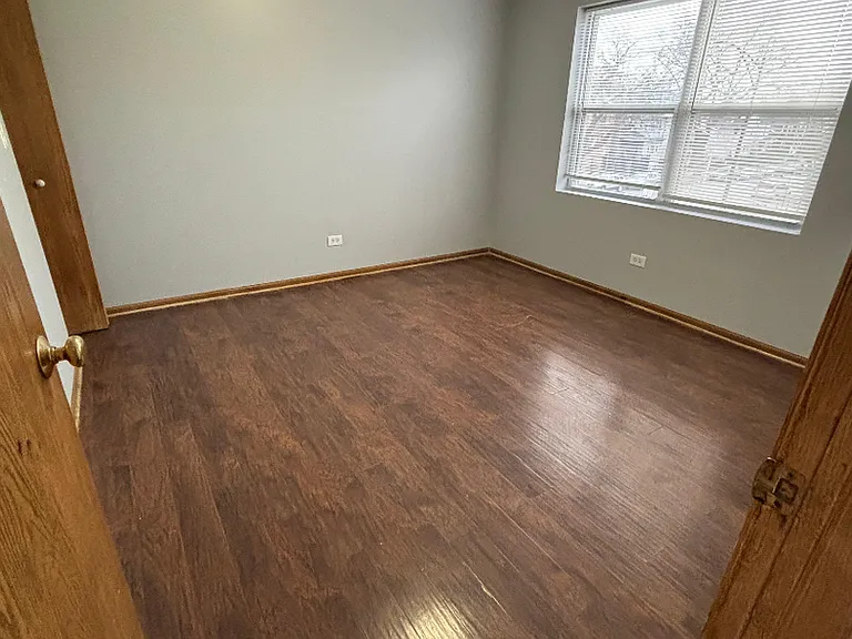 7456 S Stewart Ave — Photo 2