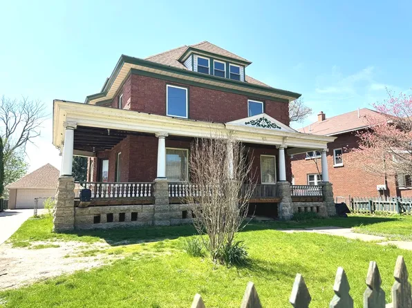 609 College Ave, Rockford, IL 61104