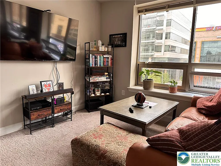 822 W Hamilton St #304 — Photo 9