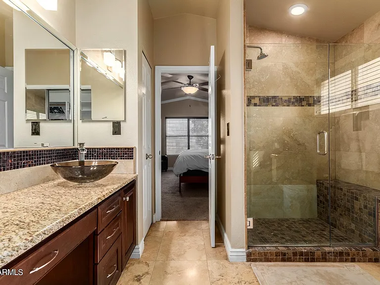 2911 E Windmere Dr — Photo 15