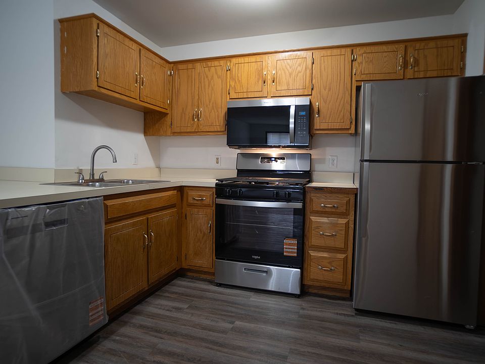 1st image of 915 Spiros Ct APT 102