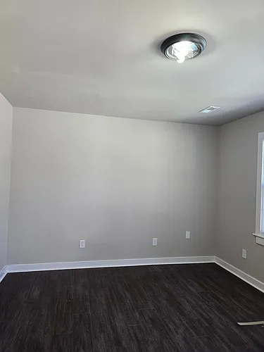 401 Hilltop Dr Photo 1