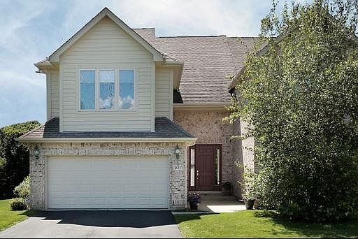 1st image of 9211 Nagle Ave #0