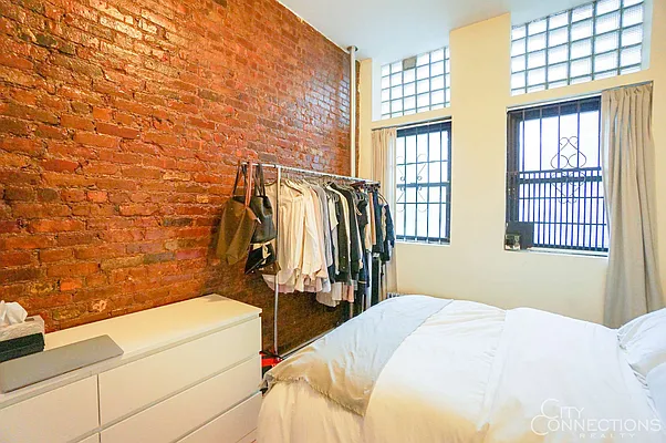 Rented by City Connections Realty | media 21