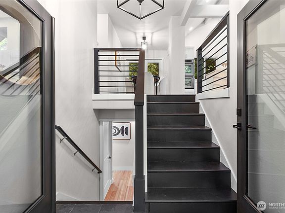 3rd image of 18126 NE 185th Place