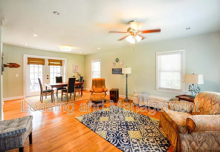 743 Magnolia Rd — Photo 4