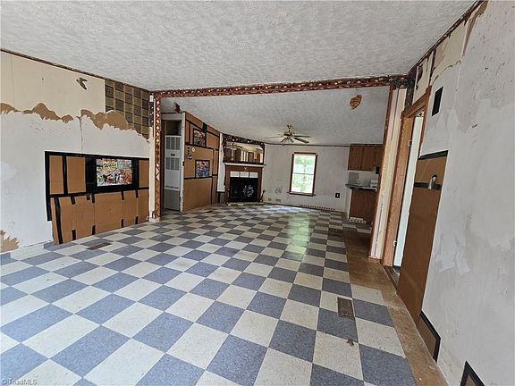 5th image of 580 Barnes Rd