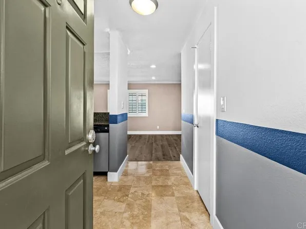 7405 Charmant Dr Unit 2214, San Diego, CA 92122