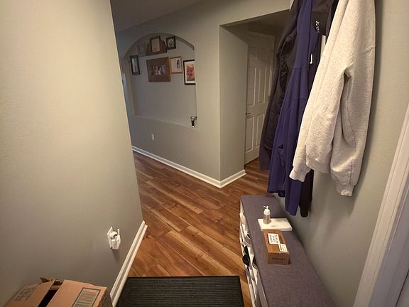 3rd image of 2113 Carriage Ln