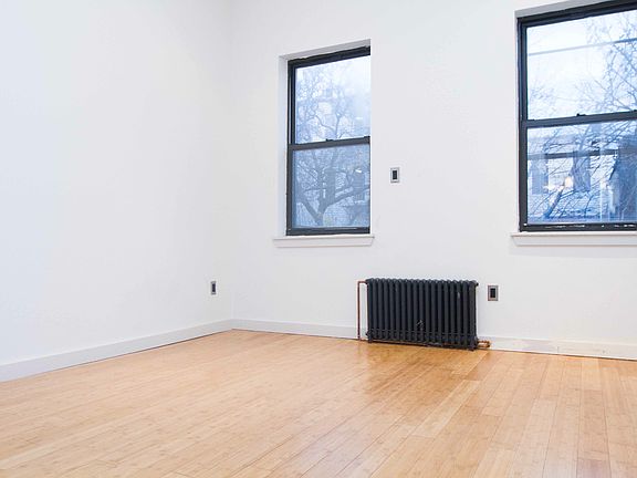 2nd image of 1516 Gates Ave