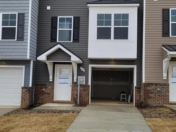 55 Olga Dr, Martinsburg, WV 25403
