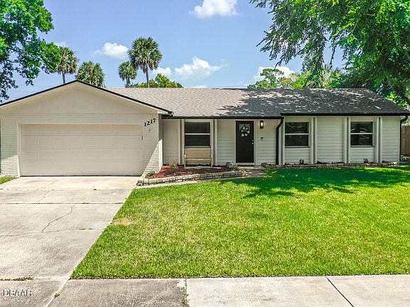 5th image of 1217 Eddie Dr