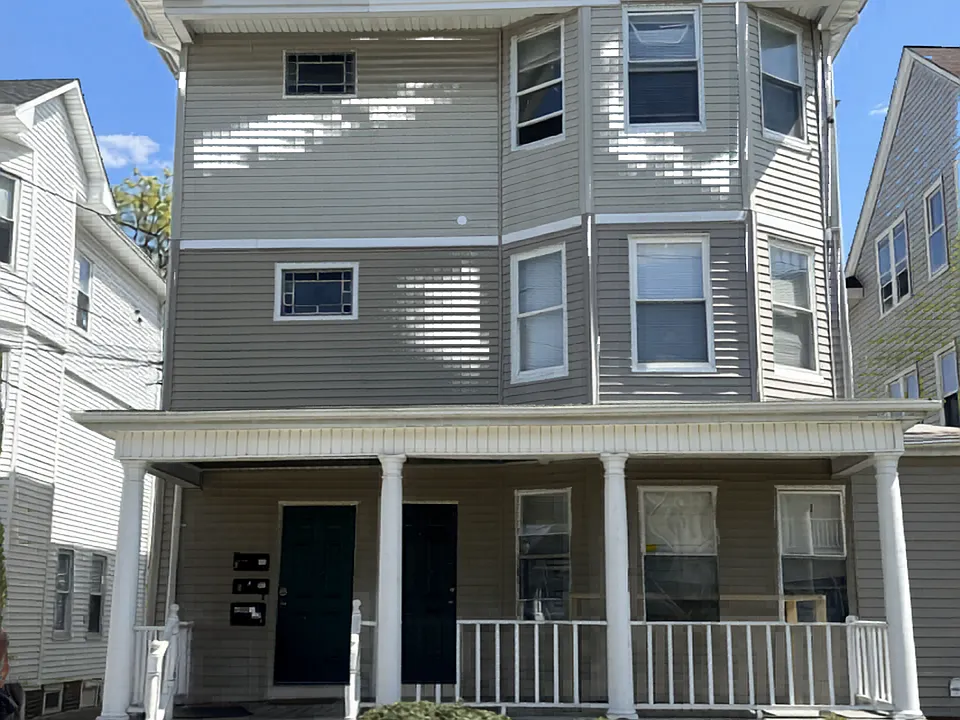 37-39 Pembroke Ave #3