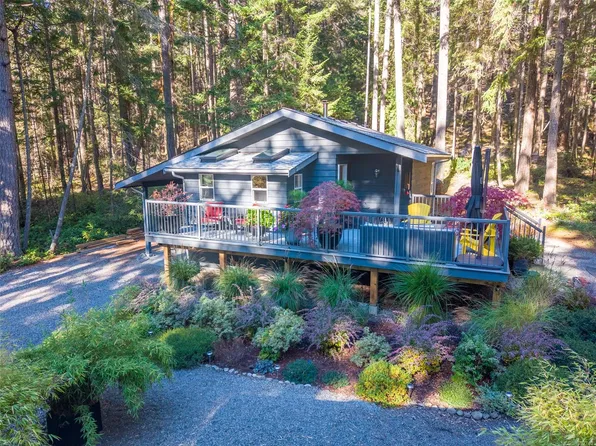 2701 Galley Cres, Southern Gulf Islands, BC V0N 2M2