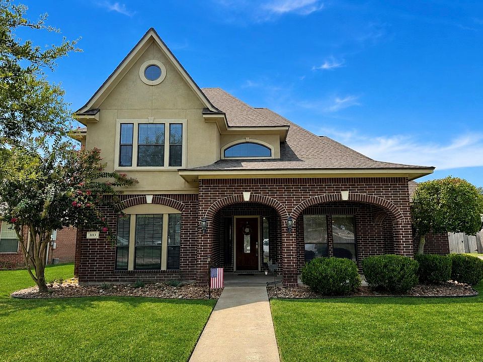 1st image of 1113 Enchanted Oaks Dr