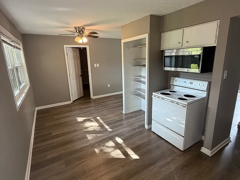 3015 Douglas Blvd — Photo 10