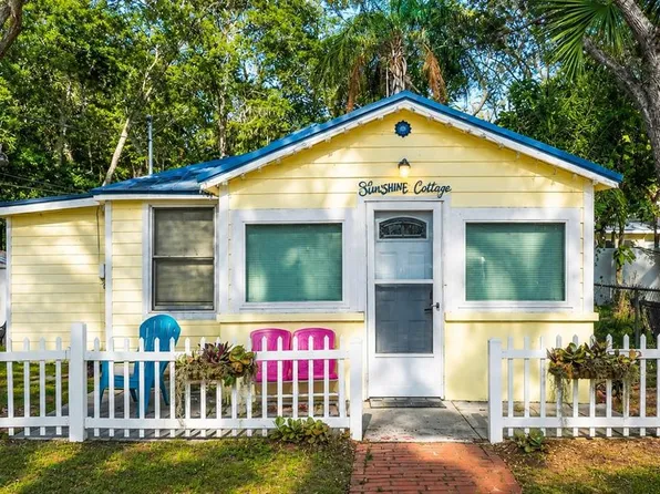 526 5th Ave N, Safety Harbor, FL 34695