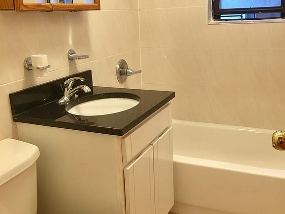 5th image of 170 W 123rd St APT 1C