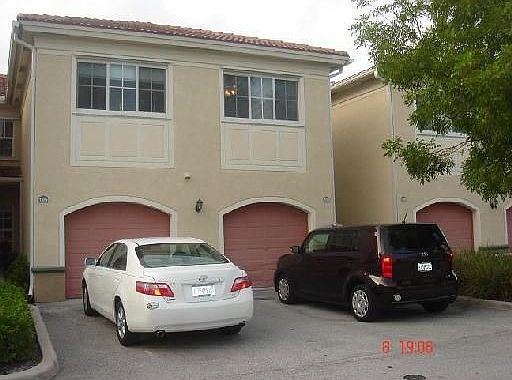 4th image of 2549 Centergate Dr APT 205