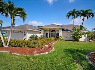 2219 SE 10th Ln, Cape Coral, FL 33990