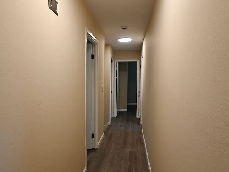 714 Liverpool Way — Photo 25