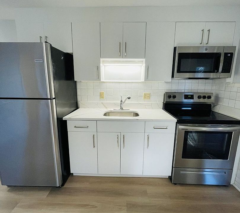 1st image of 34 Carol Dr #11