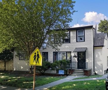 (Undisclosed Address), Chicago, IL, 60628