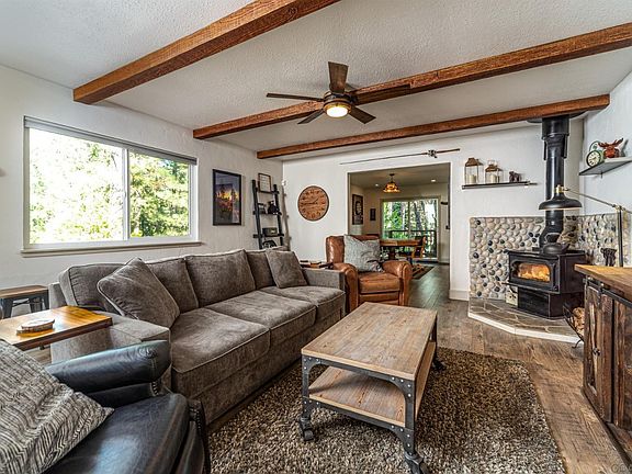 5th image of 1701 Gertrude Way