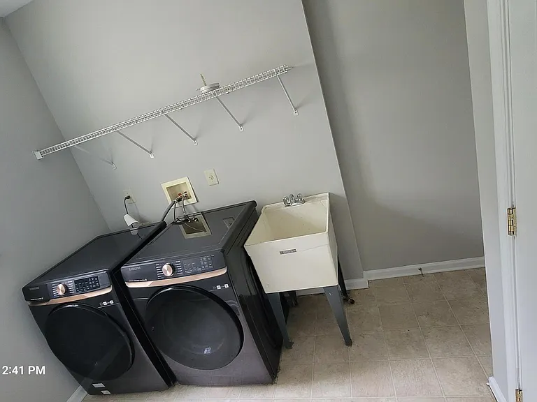 155 Addison Ln — Photo 25