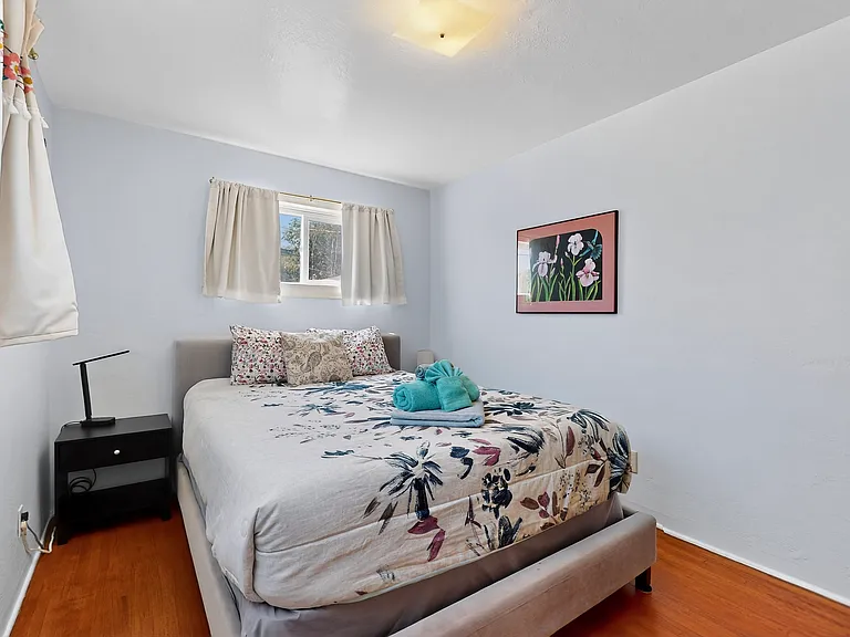 735 Jefferson St NE — Photo 5