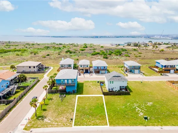 253 Port Arthur St, Port Aransas, TX 78373