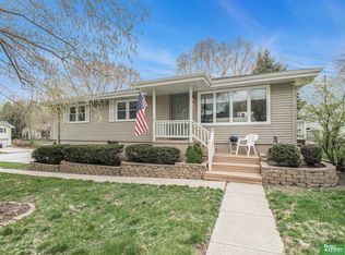 12415 Frances Cir, Omaha, NE 68144