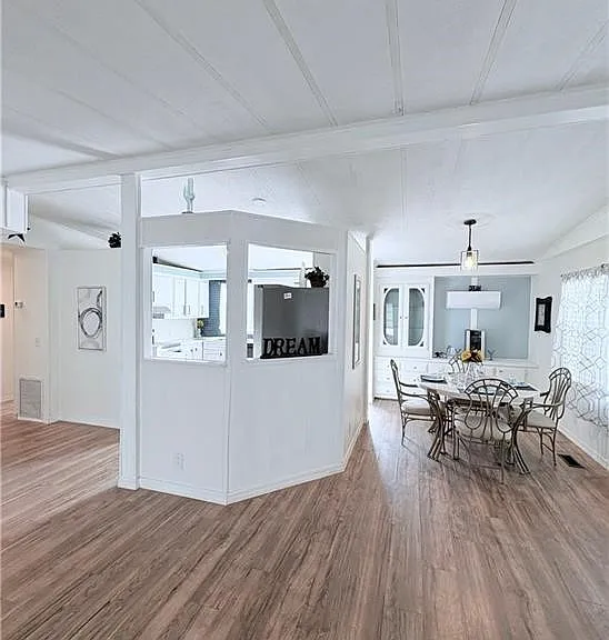 3108 Running Deer Dr — Photo 2